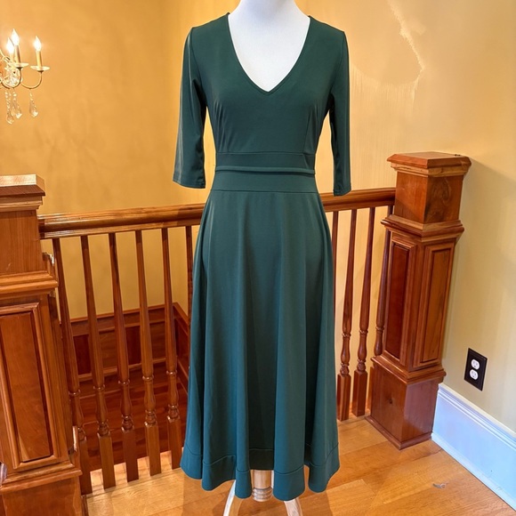 Classy Elegant Pine Green Formal Wedding Guest Dress Wmn’s S - Picture 1 of 13
